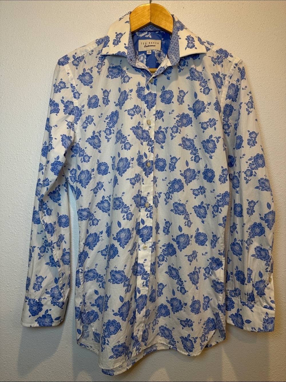 Ted Baker London Endurance White Shirt with Blue Floral Print Size 16 32/33 US L